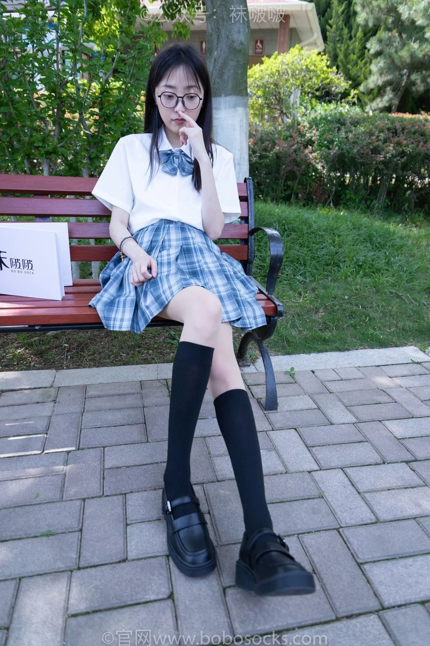 [BoBoSocks袜啵啵]NO.007 稚予-JK制服、皮鞋、黑色中筒棉袜、肉丝 [143P]插图7